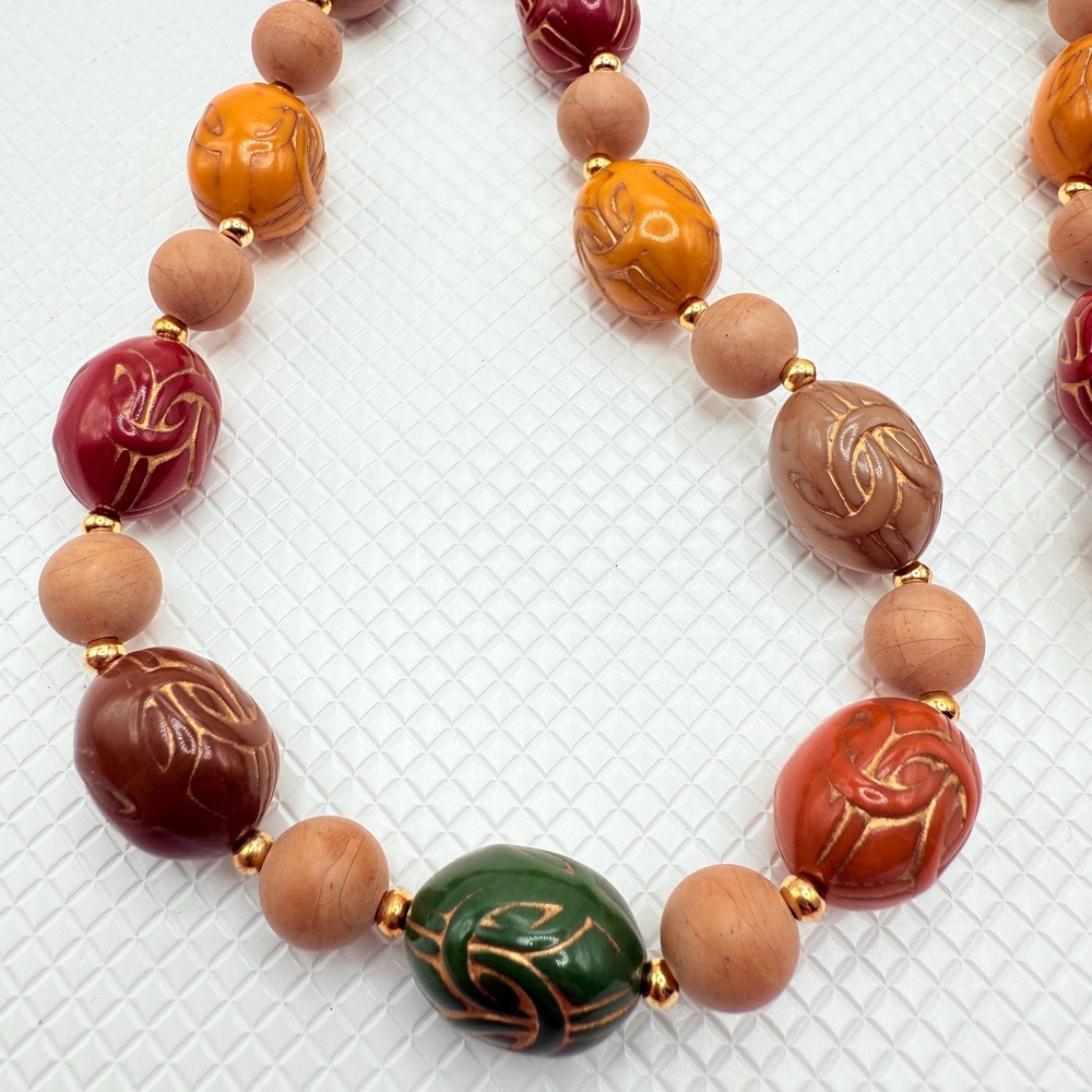 Vintage 27" Plastic & Wood Beaded Multicolor Faux Scarab Chunky 80s Necklace